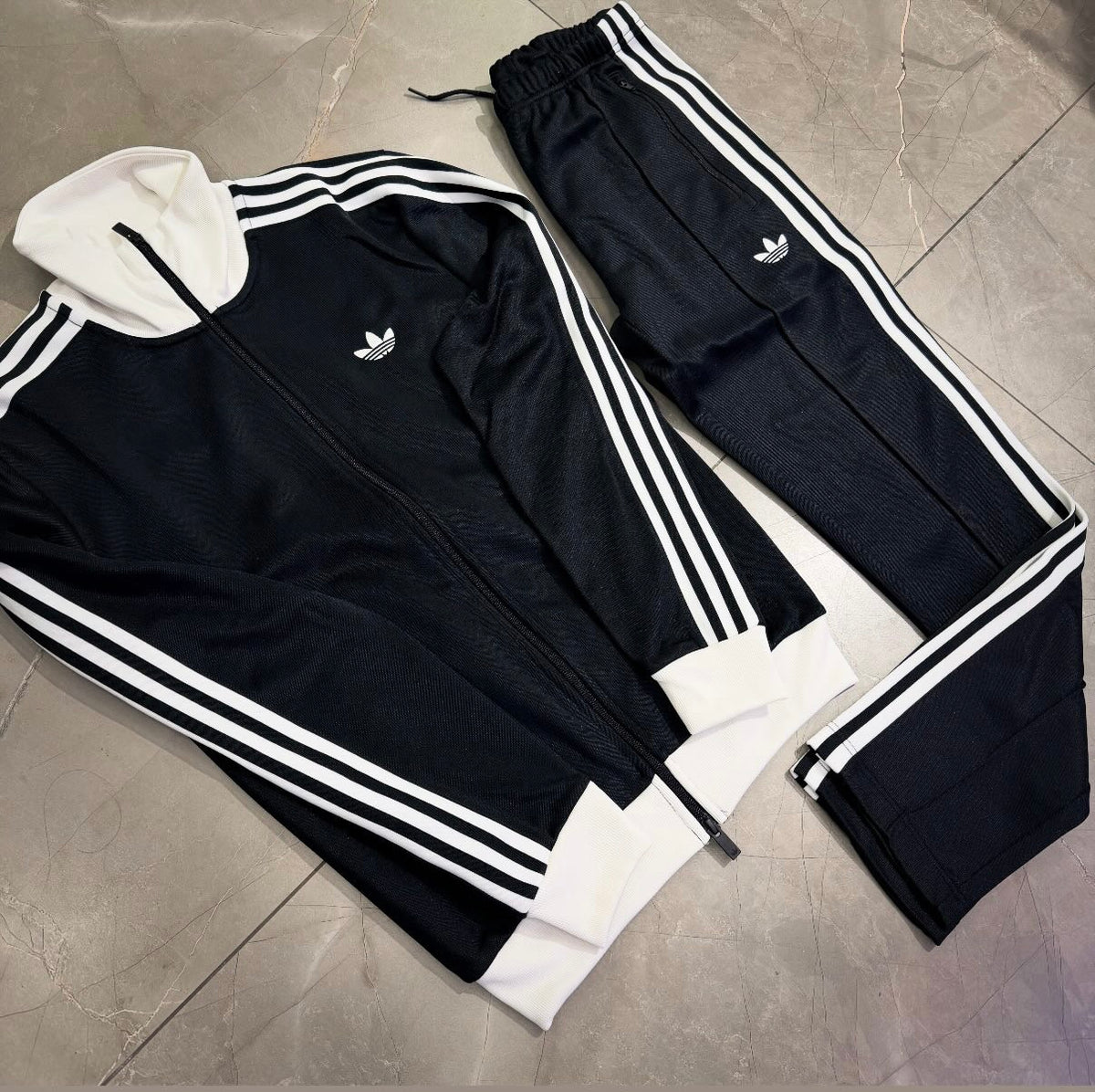 Tuta Adidas prima linea originals
