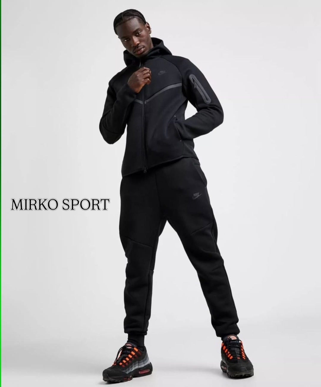 Nike Tech Black