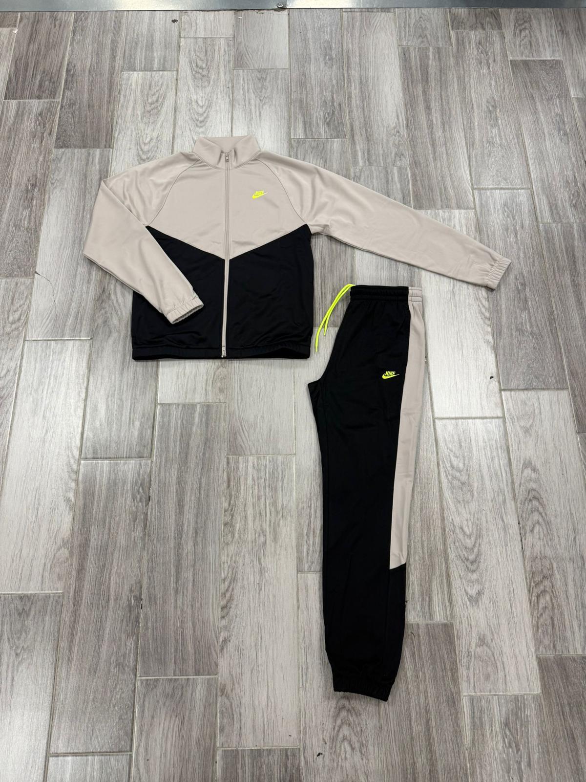 Tuta Nike Acetata