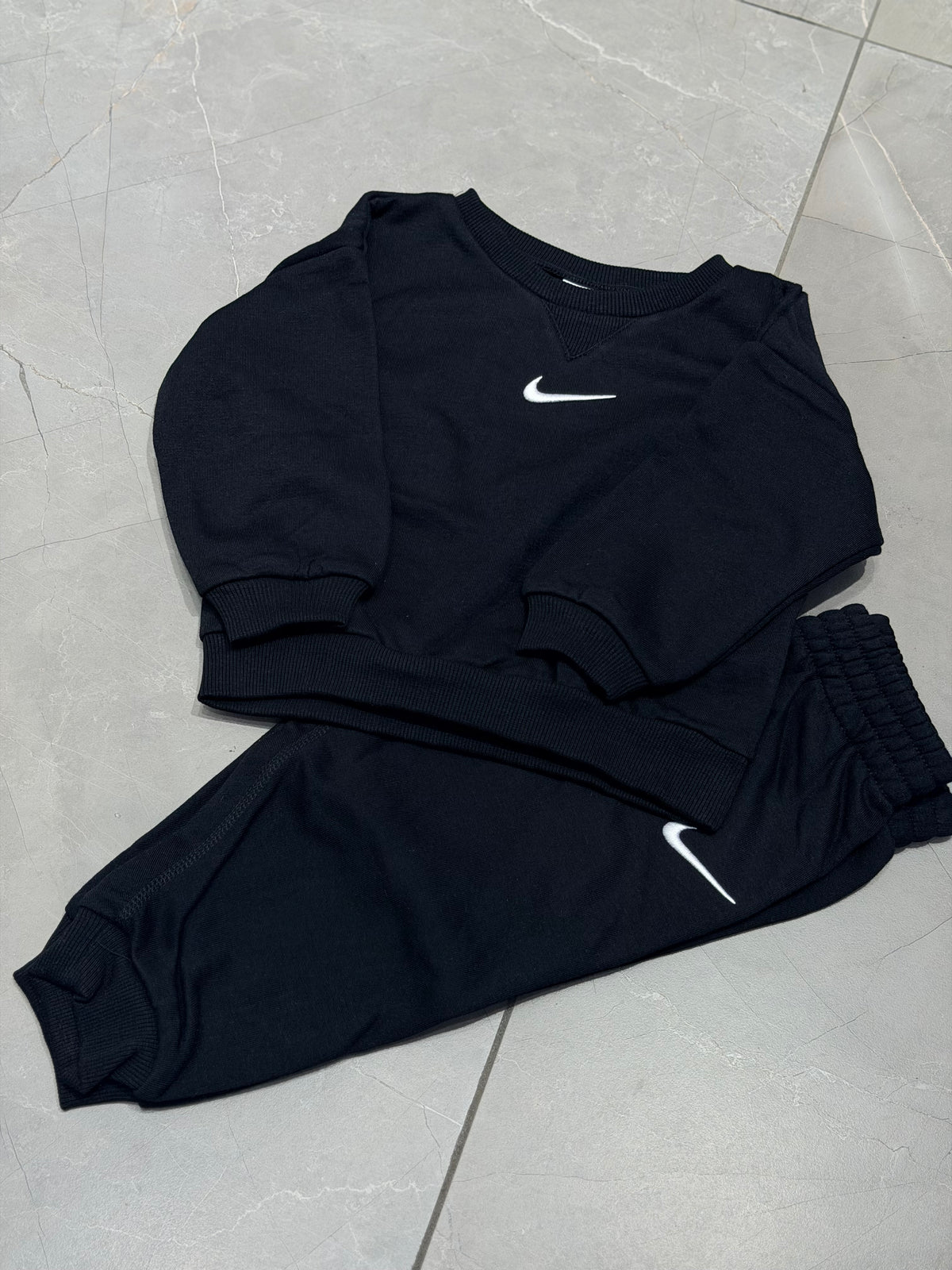 Tuta Nike baby nera