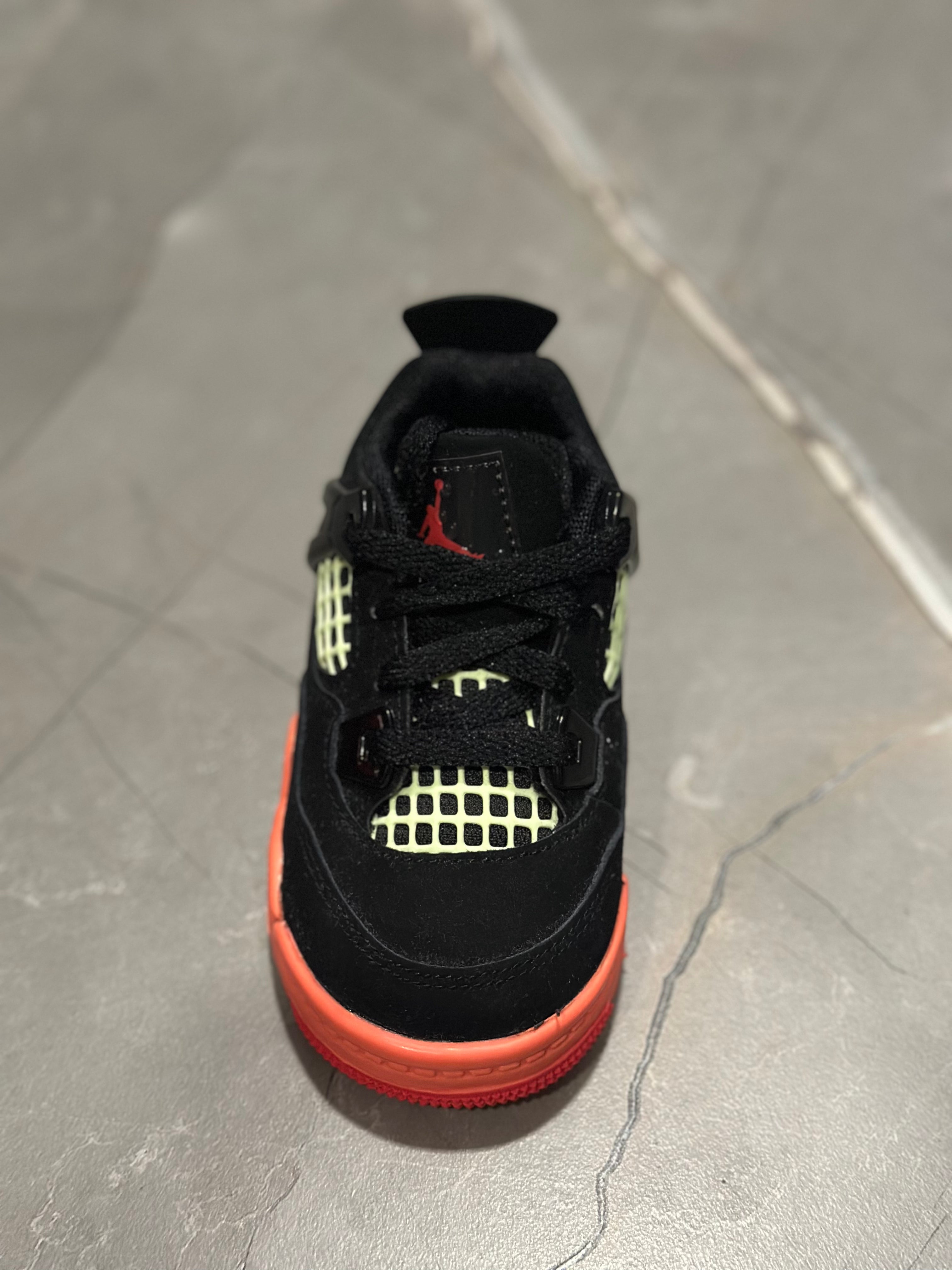 JORDAN 4 RETRO