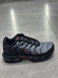 AIR MAX PLUS