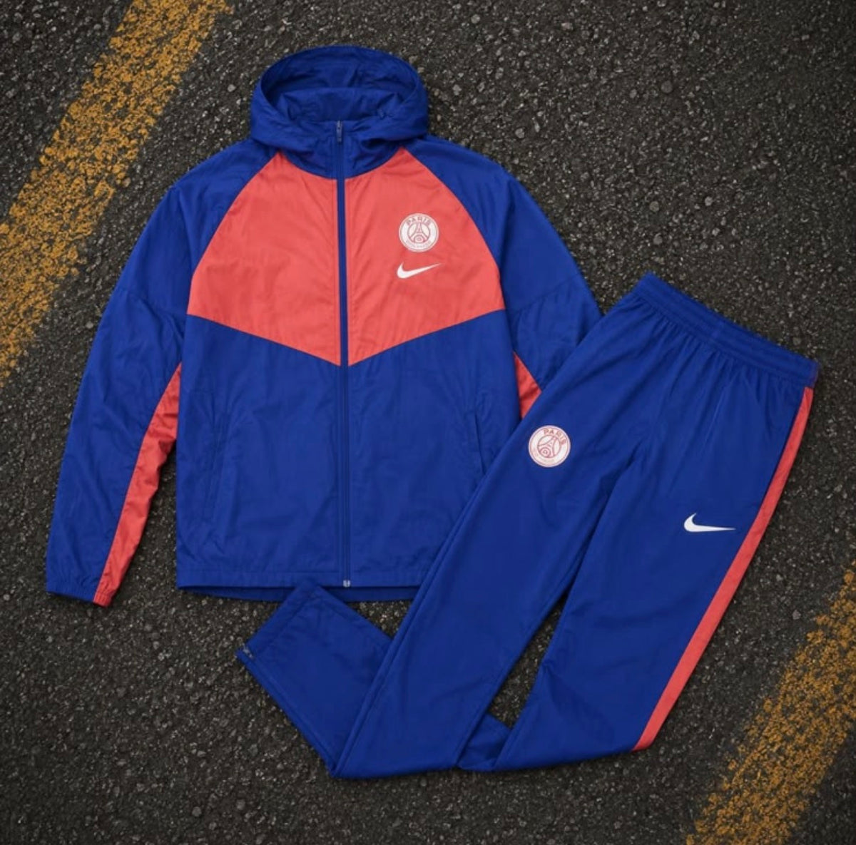 TUTA NIKE x PARIS SAINT GERMAIN