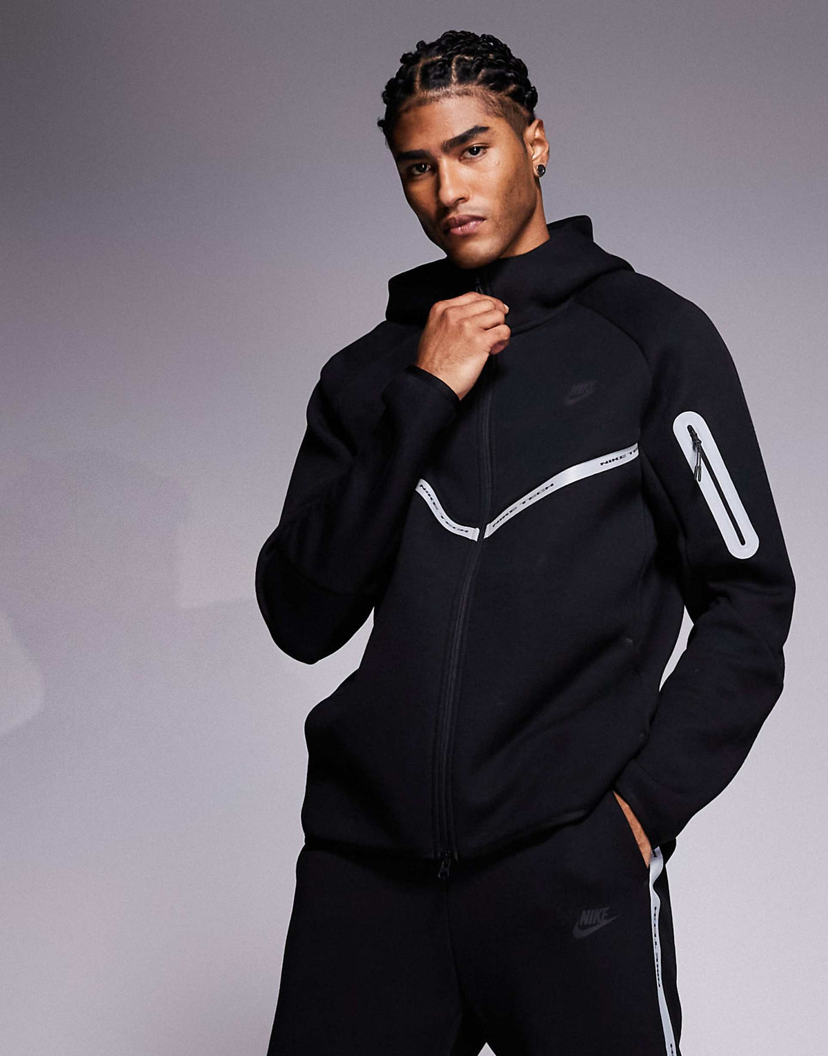 Nike Tech Reflective