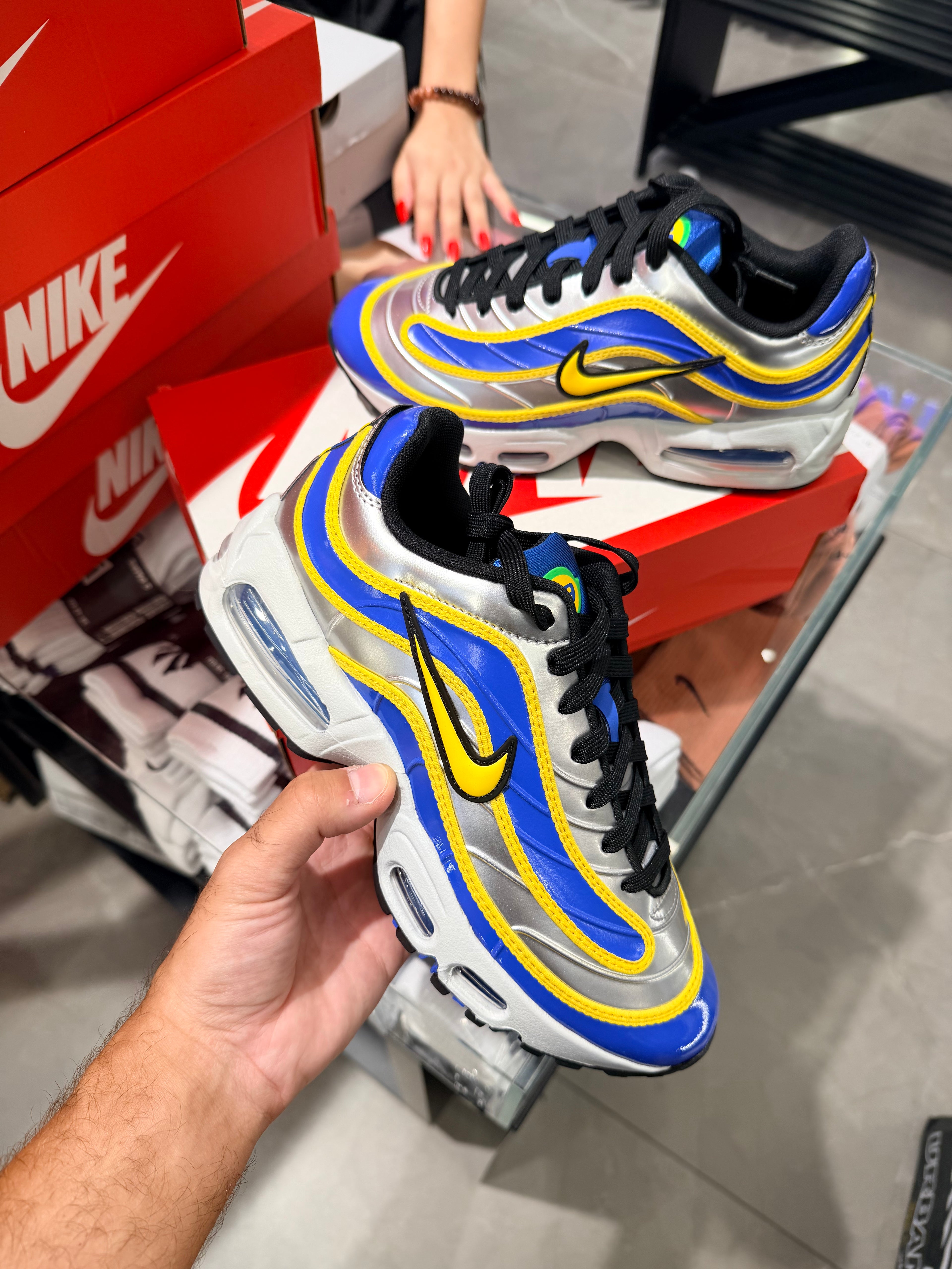 Nike Air Max Joga Bonito R9