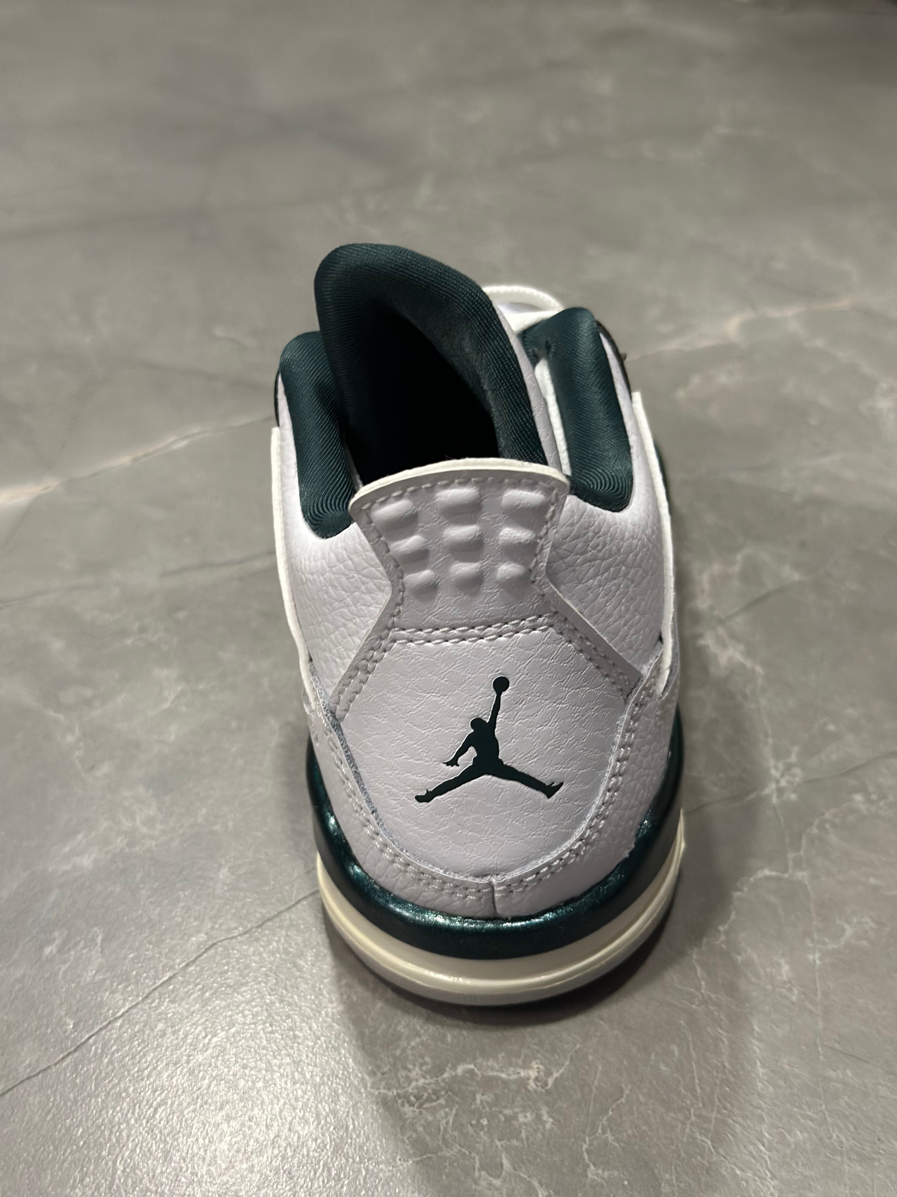 JORDAN 4 RETRO