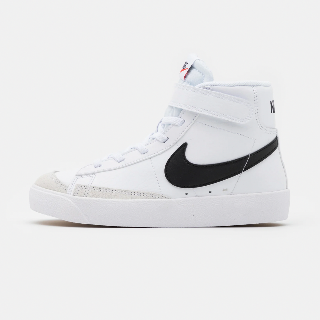 NIKE BLAZER