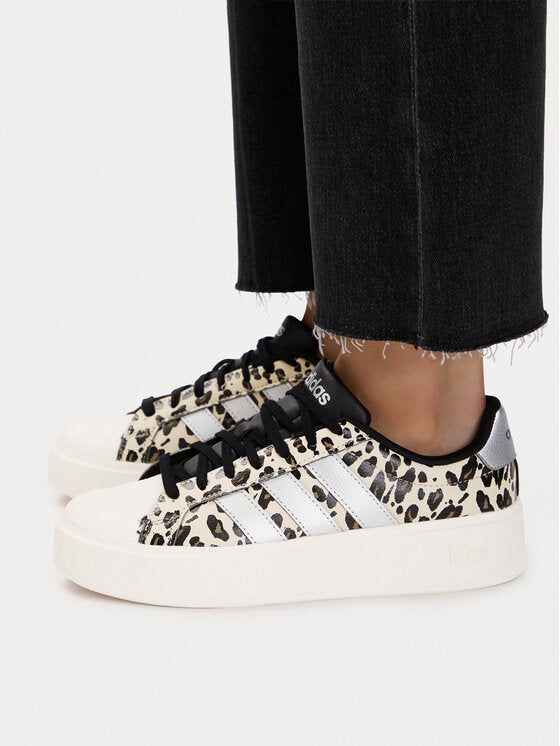 Adidas Streetkalk Bold